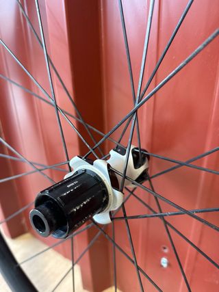 Juego Ruedas Dt Swiss ERC1600 Carbono