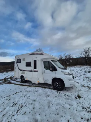 autocaravana perfilada compacta 6 metros 2022