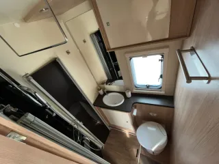 autocaravana perfilada  compacta 6 metros 2022