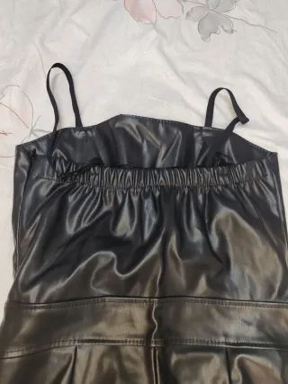 Mono de piel negro cargo