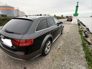 Audi A4 Allroad 2011