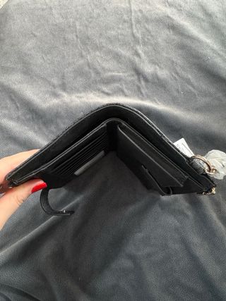 Portafoglio Guess nero con logo monogram