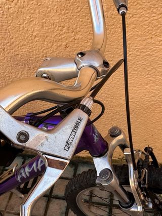 Bicicleta Morada Aluminio Lista para Rodar