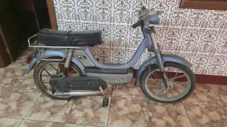 Vespa SC Azul