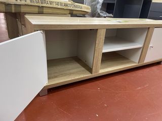 Mueble TV madera y blanco