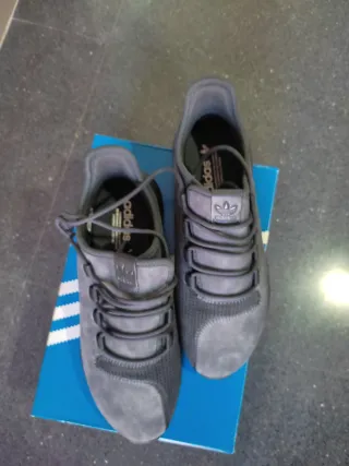 Adidas Tubular Shadow Carbón Talla 42.5