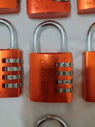 7 Candado numerico ABUS 145/40 Naranja y Plata
