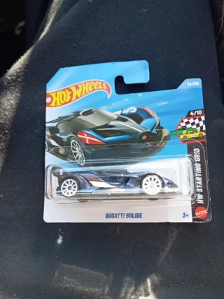 Hot Wheels Bugatti Bolide 4/10