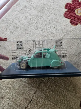 Coche Tintín escala 1/24