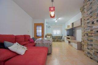 Casa adosada en venta en Alfacar