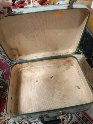 Valigia vintage verde