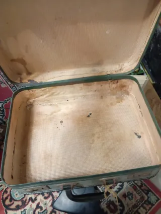 Valigia vintage verde