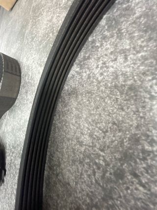 Kit distribución: correas y bomba agua Continental