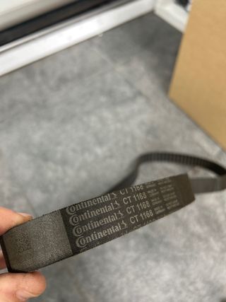 Kit distribución: correas y bomba agua Continental