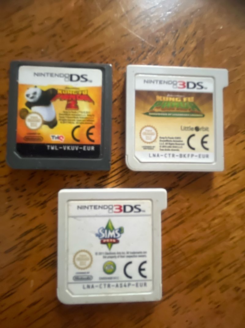 Imagen de 3 Juegos Nintendo DS/3DS Kung Fu y Sims