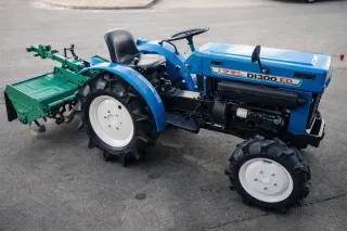 Mini Tractor Mitshubishi con Rotavator.