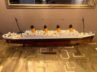 Barco Titanic tipo Lego