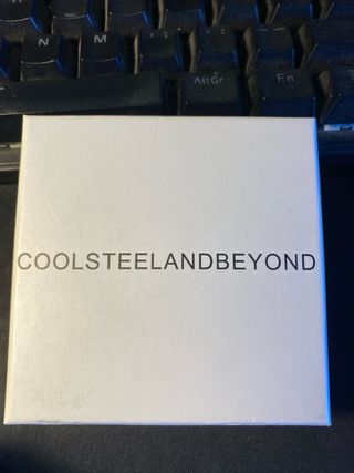 Pulsera Nueva COOLSTEELANDBEYOND con cruz, cuero