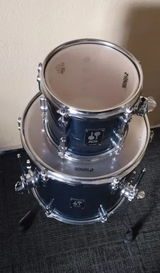 Tom y Base Sonor AQX.