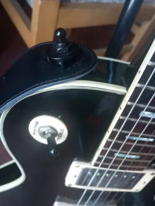 Guitarra Eléctrica tipo Les Paul