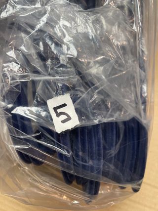 50 Perchas Terciopelo Azul y Oro