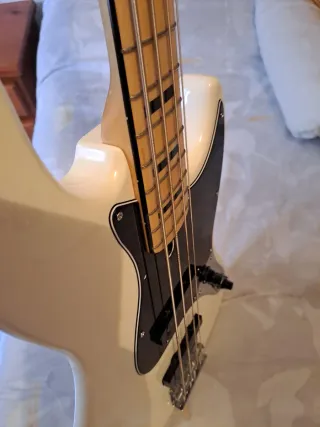 Sire Marcus Miller V7