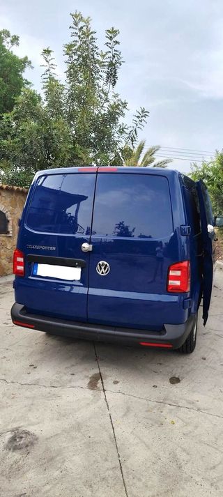 Volkswagen Transporter T6 Larga 2.0 TDI