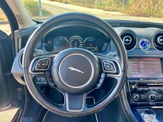 Jaguar XJ 5.0 V8 385 Portofolio 2011