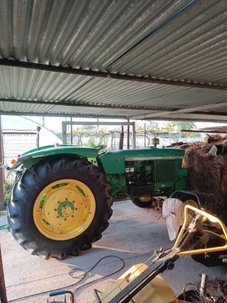 Tractor John Deere