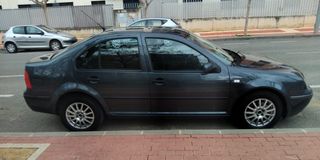 Volkswagen Bora 2002