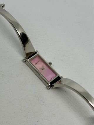 Reloj Gucci Mujer Rosa y Plateado