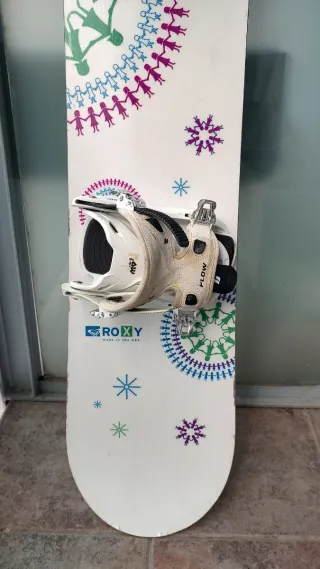Tabla Snowboard Roxy 151cm + Fijaciones Flow