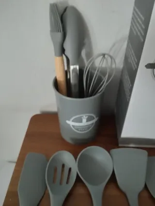Set 12 Utensili Cucina Silicone Legno