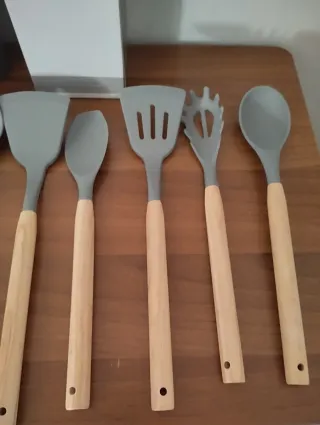 Set 12 Utensili Cucina Silicone Legno
