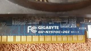 2 Tarjetas Gráficas ASUS y Gigabyte