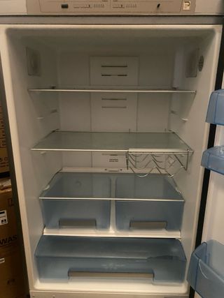 VENDO Nevera Balay plateada