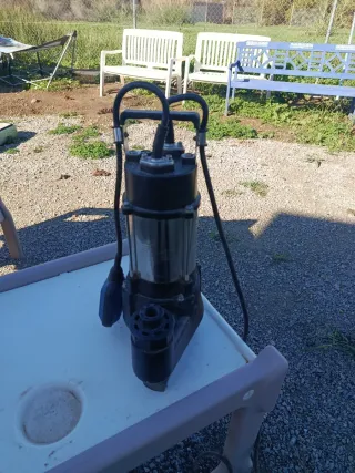 Bomba sumergible Hyundai HY-EPFT1100