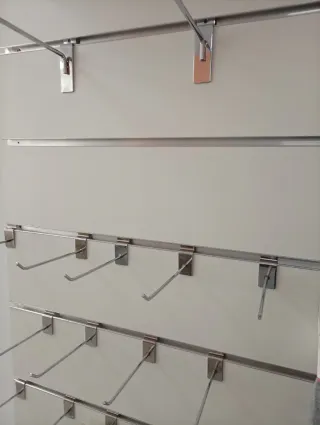 Panel lama blanco 1m x 1.10m + 40 ganchos