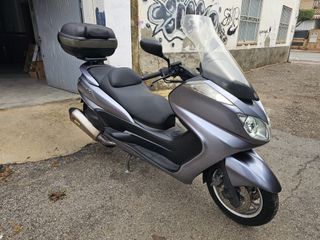 DOS Yamaha Majesty 400 (2006) Impecable