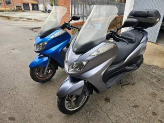 DOS Yamaha Majesty 400 (2006) Impecable