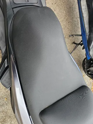 DOS Yamaha Majesty 400 (2006) Impecable