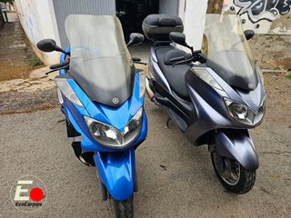 DOS Yamaha Majesty 400 (2006) Impecable