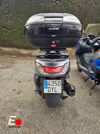 DOS Yamaha Majesty 400 (2006) Impecable