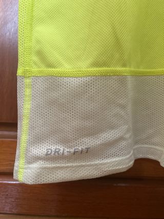 Camiseta Nike Running Amarillo y Blanca