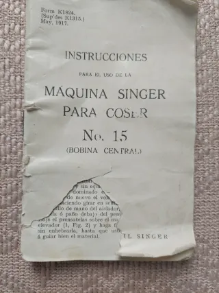 Máquina de coser Singer antigua