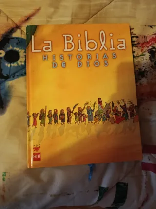Libro La biblia, historia de Dios, editorial Sm