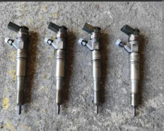 Inyectores diésel . Turbo . Cableado . Motor pieza