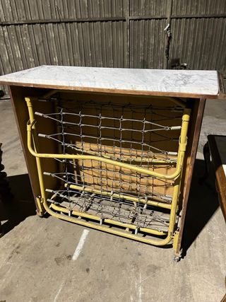 Muebles de madera y mármol (3 piezas)