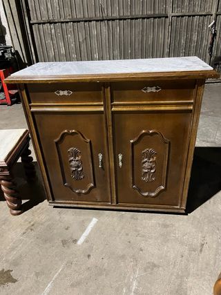 Muebles de madera y mármol (3 piezas)