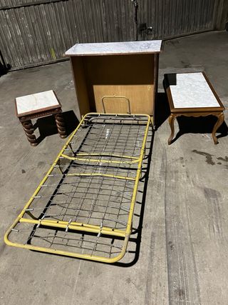 Muebles de madera y mármol (3 piezas)